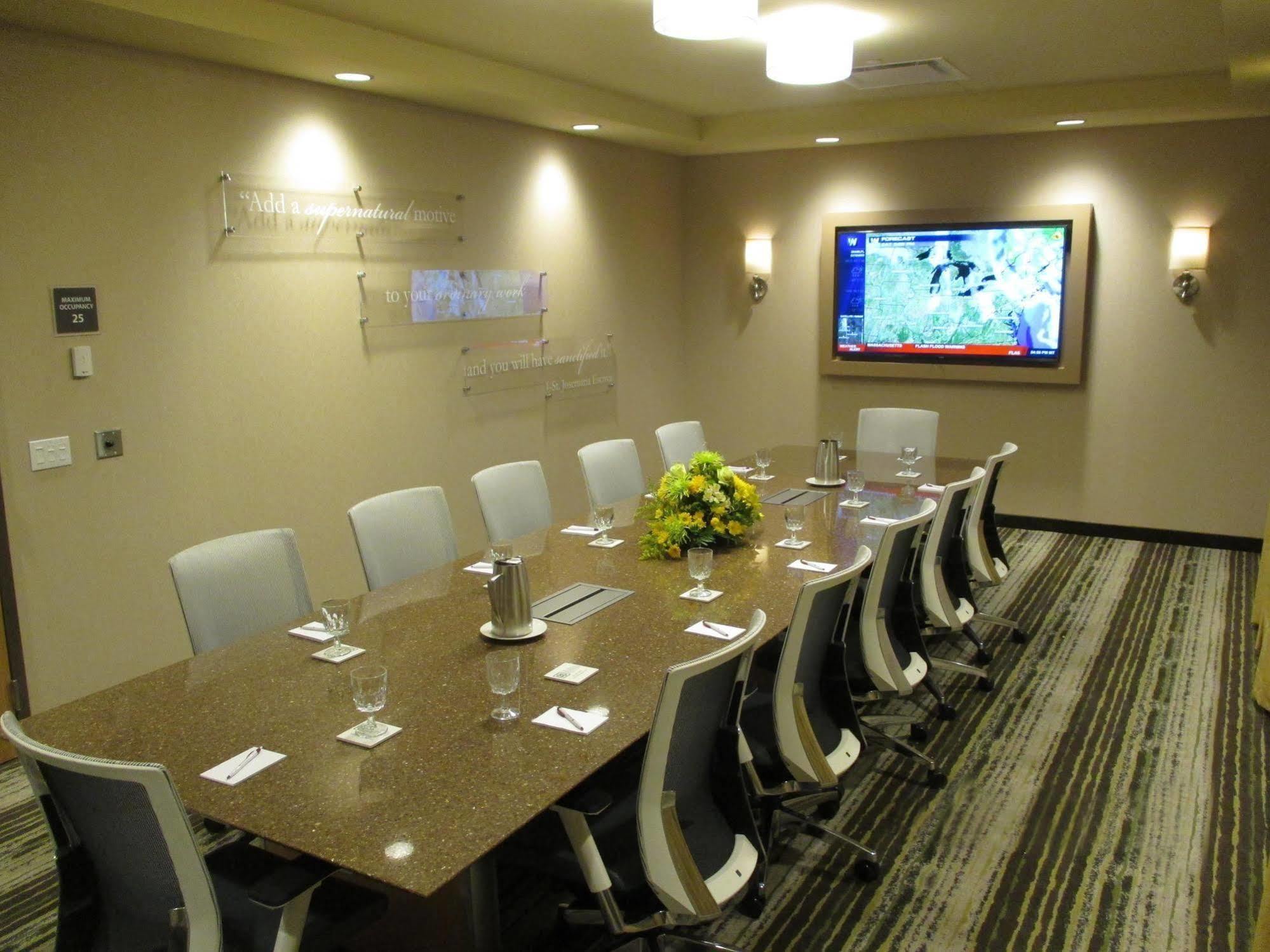 Best Western Plus Franciscan Square Inn & Suites Steubenville מראה חיצוני תמונה